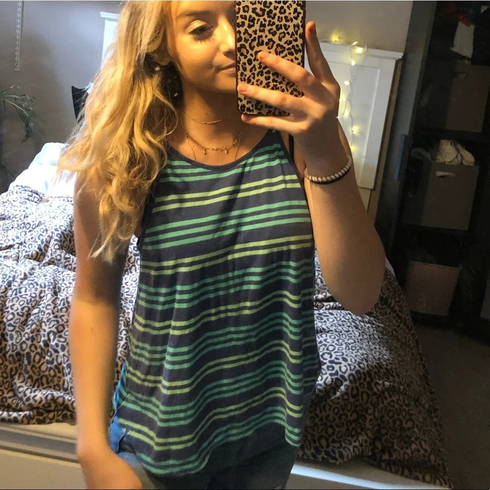 AMERICAN EAGLE flowy tank S - Picture 7 of 9